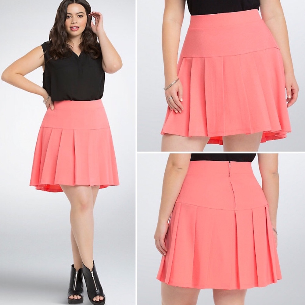 Torrid Women’s Pleated Mini Skirt in Sunkist Coral